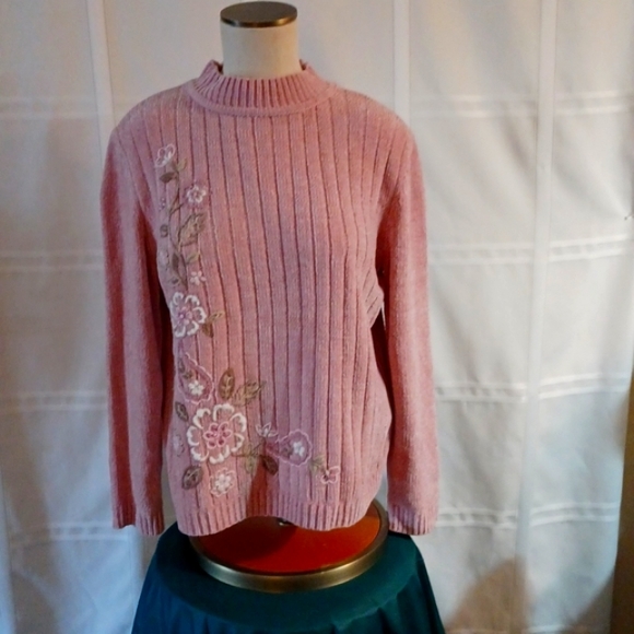 Alfred Dunner Sweaters - Alfred Dunner Women's size S pink sweater
